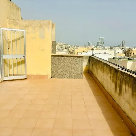 In With Private Bathroom And Roof. Sliema